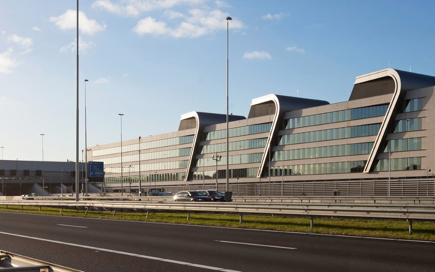 Capgemini - Utrecht - aanzicht vanaf snelweg